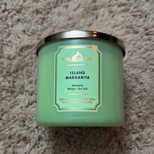 White Barn Island Margarita Green Candle